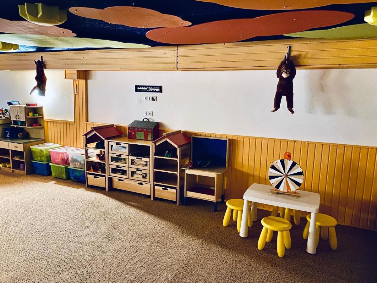 Hotel Peklo Pro Rodiny S Detmi Йозефув Дул Екстериор снимка